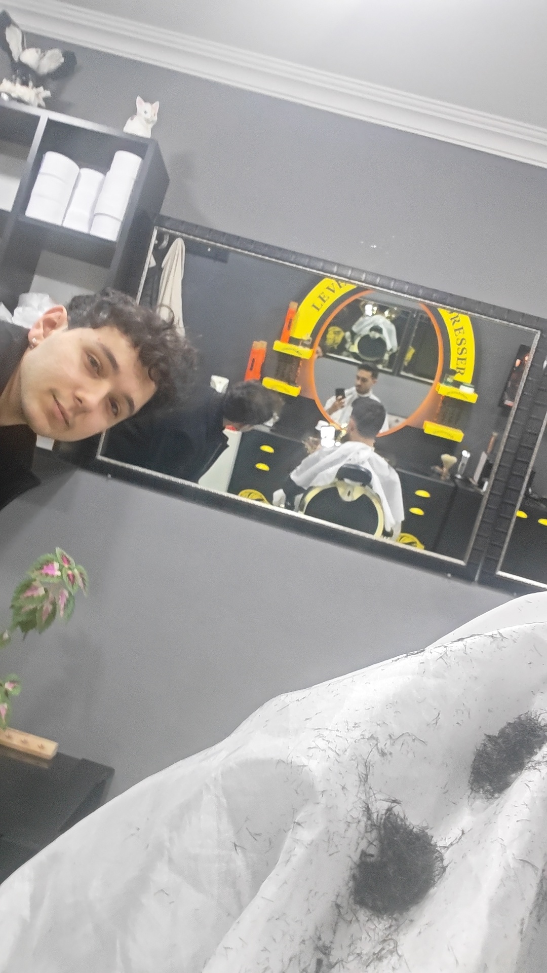 Gözlerine bakınca bal akıyor 🍯